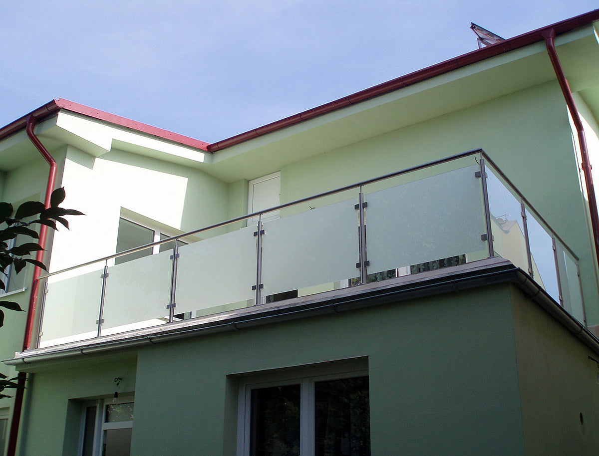 Słupek ze stali nierdzewnej