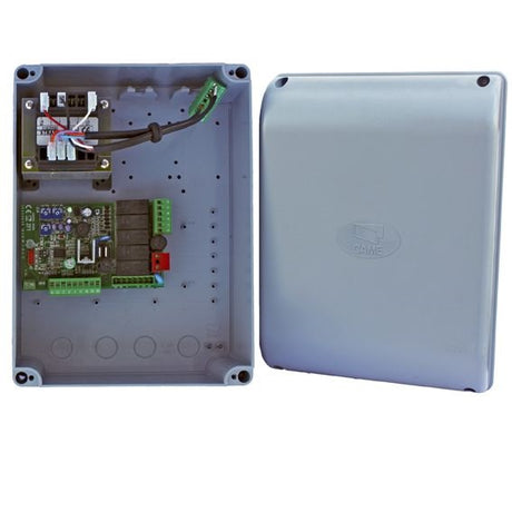 Skrzynka z centralą sterującą